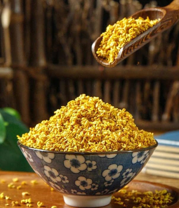 新北石碇桂花乾,無農藥,無添加劑,無熏硫,自然農法種植,美容養顏,緩解腸胃不適,消除口臭,綠色天然的養生佳品。一罐可沖泡50次。 新北石碇桂花乾,無農藥,無添加劑,無熏硫,自然農法種植,美容養顏,緩解腸胃不適,消除口臭,綠色天然的養生佳品。一罐可沖泡50次。